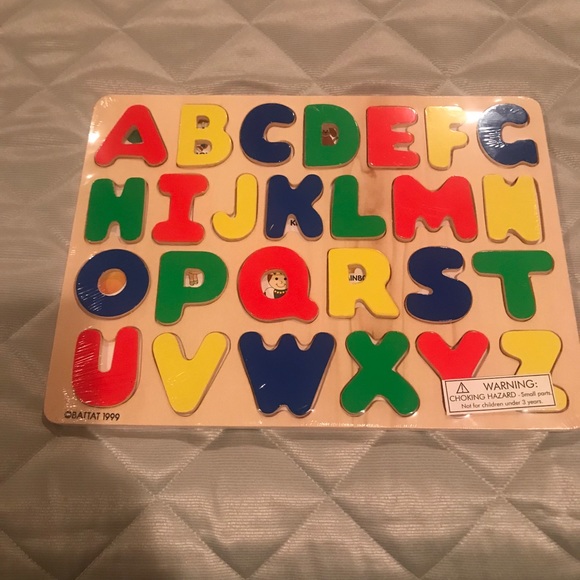 Wooden Alphabet Puzzle and Storybook Elemenopee - Picture 2 of 6